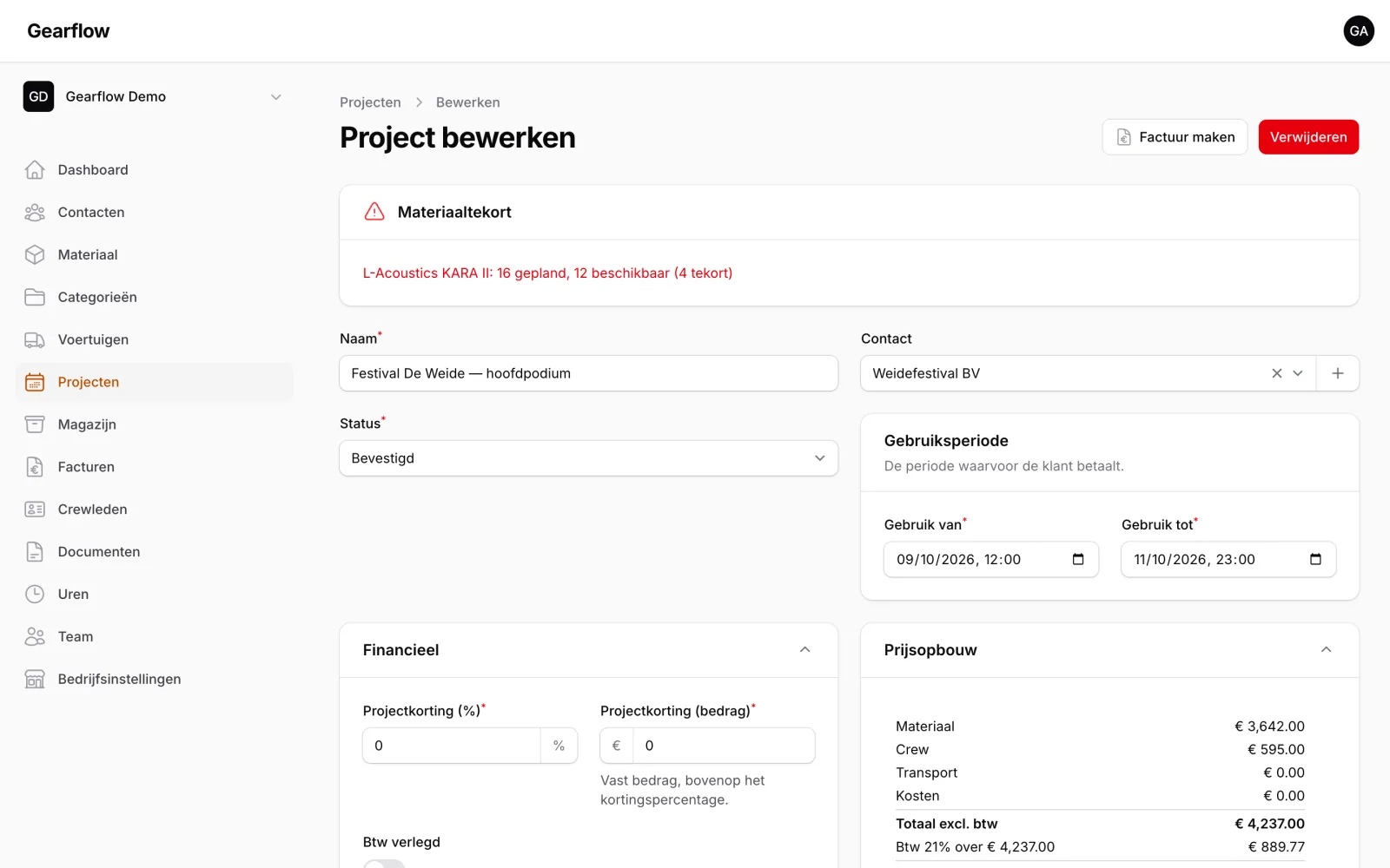 Een project in Gearflow: een waarschuwing dat er 4 speakers tekort zijn, met daarnaast de prijsopbouw van materiaal, crew en btw